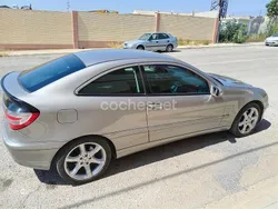 Beige Usado 2006 Mercedes C180 Sport Edition Berlina | 7000 € (Precio justo)