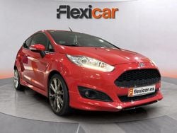 Rojo Usado 2015 Ford Fiesta Sport Utilitario | 7490 € (Precio justo)