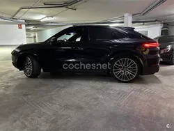 Negro Usado 2023 Porsche Cayenne Platinum Edition SUV | 91.000 € (Un poco caro)