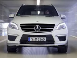 Plateado Usado 2012 Mercedes ML63 AMG AMG SUV | 33.900 €