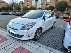 Blanco Usado 2011 Renault Scénic III Bose Edition Monovolumen | 6900 € (Precio justo)