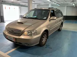 Beige Usado 2006 Kia Carnival EX Monovolumen | 3500 € (Un poco caro)