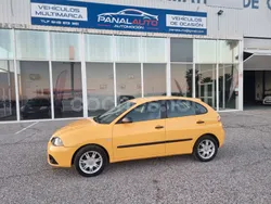 Amarillo Usado 2007 Seat Ibiza Stylance Berlina | 5200 € (Un poco caro)