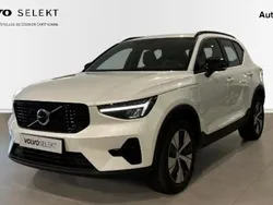 Blanco Usado 2023 Volvo XC40 Plus SUV | 38.900 € (Precio justo)
