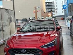 Rojo Usado 2023 Ford Focus ST-Line X Berlina | 24.000 € (Caro)