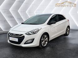 Blanco Usado 2014 Hyundai i30 Berlina | 9999 € (Un poco caro)