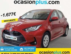 Rojo Usado 2022 Toyota Yaris Hybrid Business Edition Utilitario | 16.355 € (Buen precio)