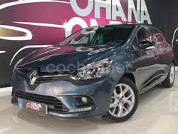 Gris / plata Usado 2019 Renault Clio IV LIMITED Berlina | 9990 € (Buen precio)