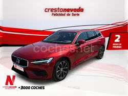 Rojo Usado 2022 Volvo V60 Momentum Familiar | 25.990 € (Precio justo)