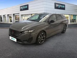Gris Usado 2024 Peugeot 308 Allure Familiar | 21.490 € (Precio justo)