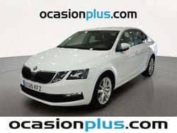 Blanco Usado 2017 Skoda Octavia Ambition Berlina | 14.700 € (Un poco caro)