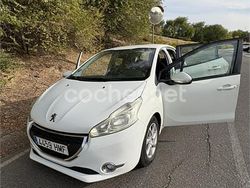 Blanco Usado 2012 Peugeot 208 Active Utilitario | 3500 € (Precio justo)