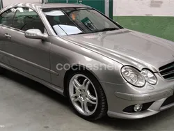 Gris / plata Usado 2005 Mercedes CLK55 AMG AMG Coupe | 27.900 €