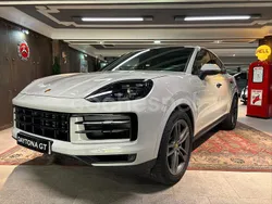 Gris Usado 2023 Porsche Cayenne SUV | 104.990 € (Caro)