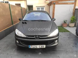 Amarillo Usado 2004 Peugeot 206 Berlina | 2000 € (Buen precio)