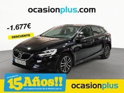 Negro Usado 2019 Volvo V40 Momentum Familiar | 18.450 € (Caro)