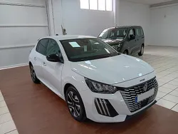 Blanco Nuevo 2025 Peugeot 208 Allure Utilitario | 21.300 € (Precio justo)