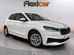 Blanco Usado 2022 Skoda Fabia Berlina | 11.390 € (Super precio)