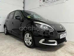 Negro Usado 2012 Renault Scénic III Authentique Monovolumen | 6999 € (Precio justo)