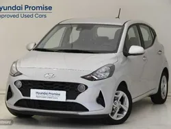 New sleek silver Usado 2023 Hyundai i10 Utilitario | 15.990 € (Un poco caro)