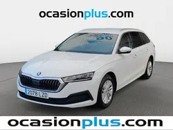 Blanco Usado 2022 Skoda Octavia Ambition Familiar | 19.910 € (Buen precio)