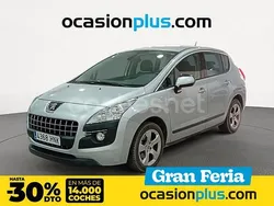 Gris / plata Usado 2012 Peugeot 3008 Premium Berlina | 8490 € (Un poco caro)