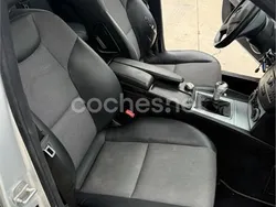 Gris / plata Usado 2010 Mercedes C200 Executive Familiar | 7500 €