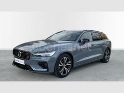Gris / plata Usado 2022 Volvo V60 R-Design Familiar | 36.900 € (Precio justo)