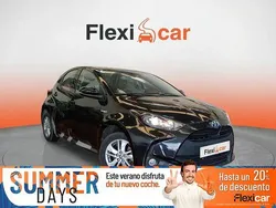 Negro Usado 2021 Toyota Yaris Hybrid Active Berlina | 14.490 € (Buen precio)
