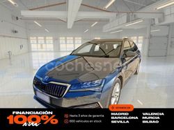 Gris / plata Usado 2021 Skoda Superb Ambition Familiar | 19.850 € (Precio justo)