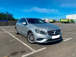 Gris / plata Usado 2012 Mercedes A180 Urban Berlina | 10.500 € (Buen precio)
