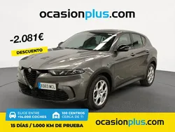 Gris / plata Usado 2022 Alfa Romeo Tonale Sprint SUV | 22.900 € (Precio justo)