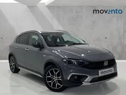 Gris Usado 2022 Fiat Tipo Cross | 15.400 € (Un poco caro)
