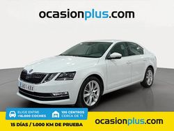 Blanco Usado 2017 Skoda Octavia Style Berlina | 18.590 € (Caro)