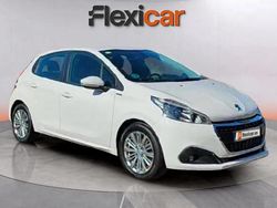 Blanco Usado 2018 Peugeot 208 Signature Sky Utilitario | 7990 € (Buen precio)