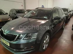 Gris Usado 2018 Skoda Octavia Style Familiar | 13.999 € (Precio justo)
