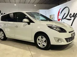 Blanco Usado 2011 Renault Grand Scénic III Dynamique Monovolumen | 7990 € (Un poco caro)