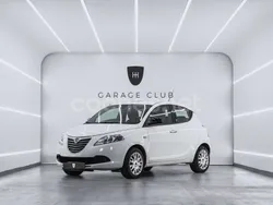 Blanco Usado 2013 Lancia Ypsilon Silver Utilitario | 5999 € (Un poco caro)