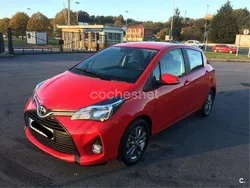 Rojo Usado 2016 Toyota Yaris City Berlina | 10.000 € (Precio justo)