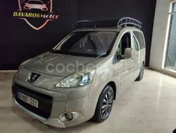 Beige Usado 2010 Peugeot Partner Tepee Premium Monovolumen | 7999 € (Un poco caro)