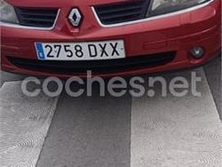 Granate Usado 2006 Renault Laguna II Privilege Berlina | 1950 € (Precio justo)