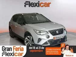 Gris / plata Usado 2022 Seat Arona FR SUV | 19.890 € (Precio justo)