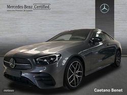 Gris / plateado Usado 2023 Mercedes E220 AMG line Coupe | 49.900 € (Precio justo)