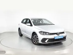 Plateado Usado 2024 VW Polo Life Berlina | 20.000 € (Precio justo)