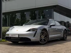 Gris Usado 2022 Porsche Taycan Berlina | 59.900 €