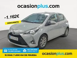 Gris / plata Usado 2019 Toyota Yaris Active Berlina | 12.090 € (Precio justo)