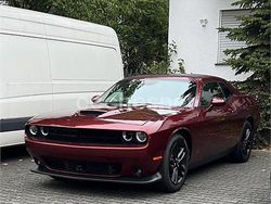 Granate Usado 2024 Dodge Challenger SXT Coupe | 36.500 €