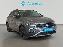Gris / plata Usado 2024 VW T-Roc SUV | 30.990 € (Caro)