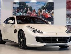 Blanco Usado 2019 Ferrari GTC4Lusso Familiar | 198.900 €