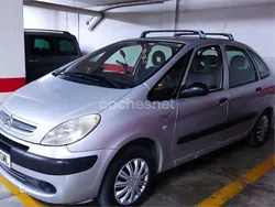 Gris / plata Usado 2009 Citroën Xsara Picasso Monovolumen | 2700 € (Precio justo)